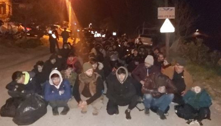 İzmir’de jandarmadan göçmen operasyonu