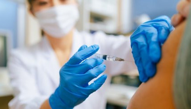 Bilim insanları ortaya çıkardı. 2. doz aşıdan sonra ateşe dikkat