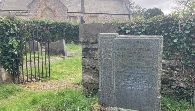 105 yıl önce öldü dün kendi mezarına gitti. Sözleri herkesi şaşkına çevirdi