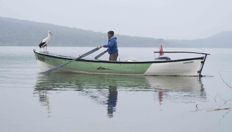 'Yaren Leylek ve Adem Amca', 11'inci yılda da buluştu! Masallara konu olacak bir dostluk...