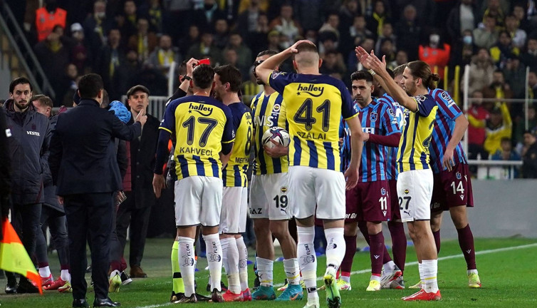 Fenerbahçe ve Trabzonspor'a şok: Ceza yağdı
