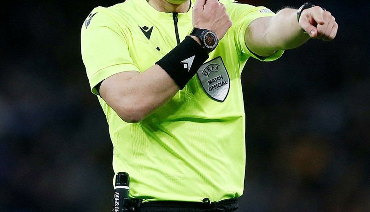 Flaş... Flaş.. TFF'ye büyük şok! Hakemler maçlarını iade ettiler