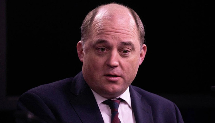 Fıkra gibi olay. Kendisini Ukrayna Başbakanı olarak tanıtıp bakın kimi aradı