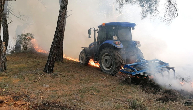 Soma’da çıkan orman yangını söndürüldü
