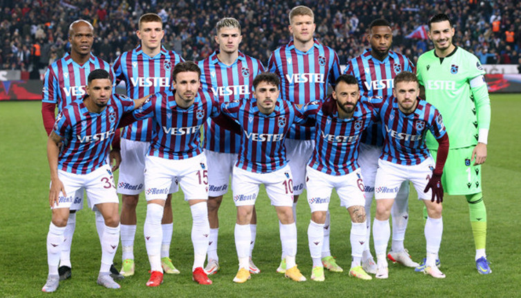 Evinde Trabzonspor'un bileği bükülmüyor