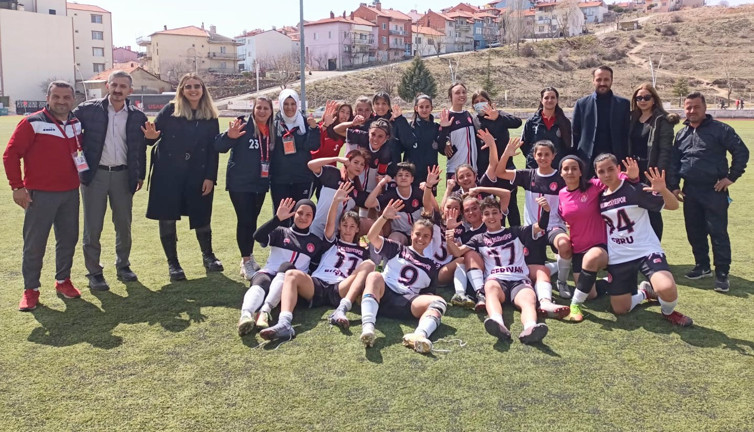 Türkiye 3.Lig F Grubu' nda Uşak Belediye Spor namağlup lider