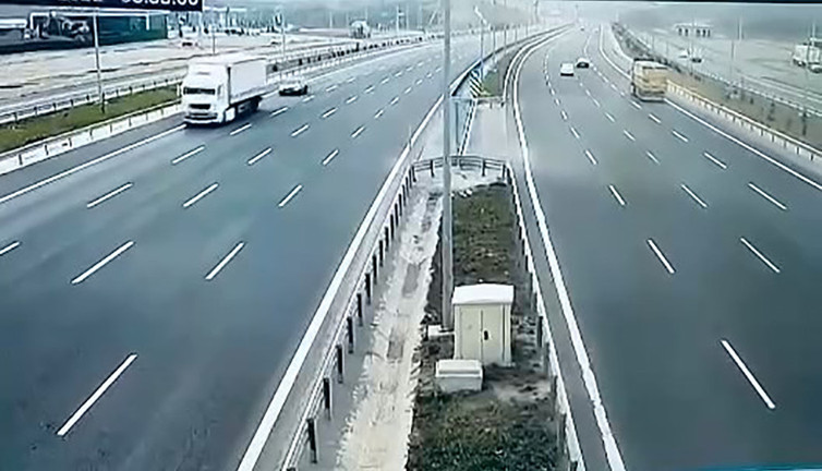 Tuzla'daki korkunç kazanın görüntüsü ortaya çıktı! Yanan otomobilin içinde feci şekilde can vermişti…