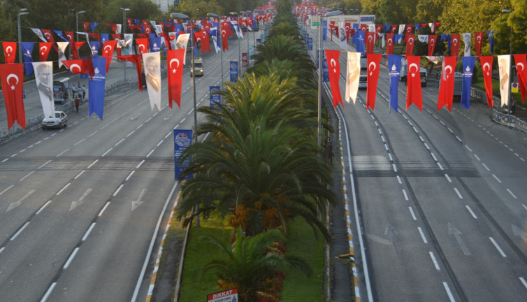 İstanbul Valiliği duyurdu! Yarın ve 10 Nisan'da bu yollar kapalı