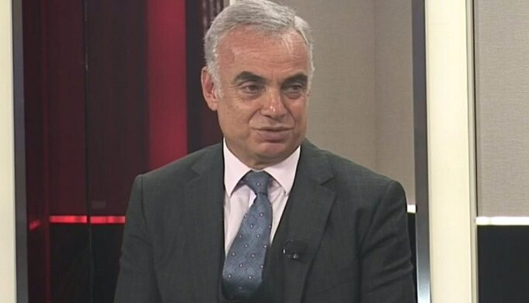 Galatasaray'da Mehmet Helvacı, adaylık sorusuna ağlayarak cevap verdi