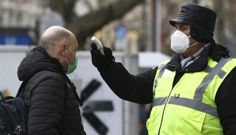 Almanya'da karantina zorunluluğu kalkıyor