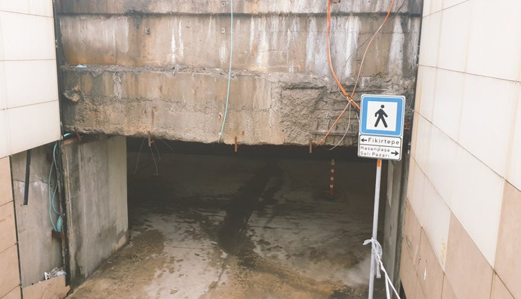 Fikirtepe metrobüs alt geçidi harabeye döndü: Korku tüneli gibi...
