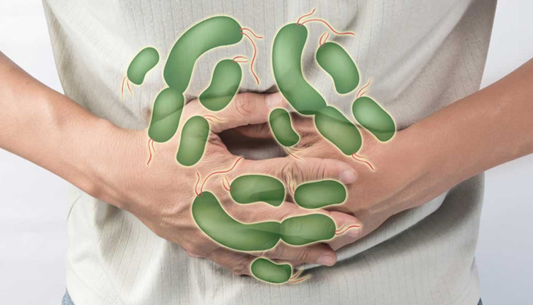 80 üniversite öğrencisi gıda zehirlenmesi şüphesiyle hastaneye kaldırıldı