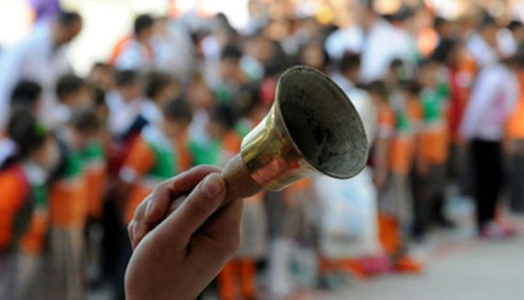 Okullarda ikinci ara tatil için son ders zili bugün çalacak