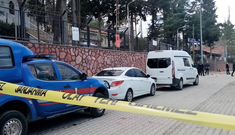 Denizli'de uzman doktoru seyisi öldürdü