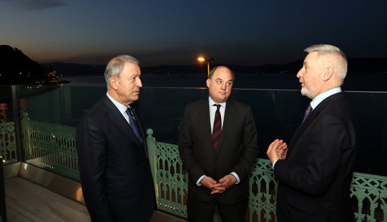 Üçlü toplantı sonrası Bakan Akar'dan ‘Ukrayna’ açıklaması: Desteğimizi açıkça dile getirmeye devam ediyoruz