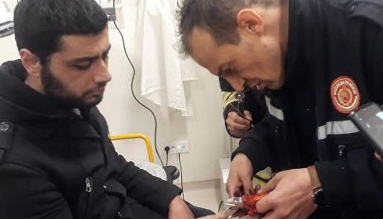 Acil serviste itfaiyeden ‘yüzük’ operasyonu