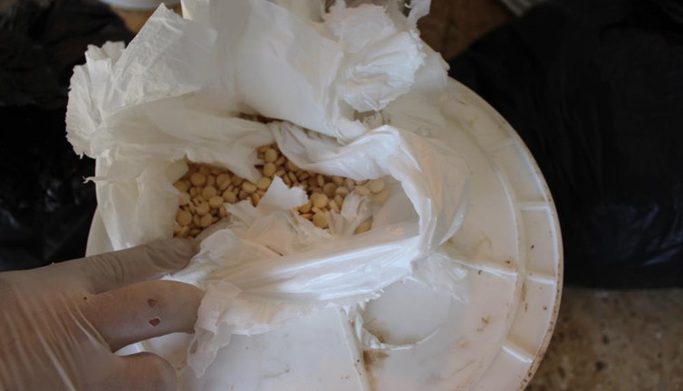 Suriye'den gelen TIR'larda bulundu. Polis saya saya bitiremedi