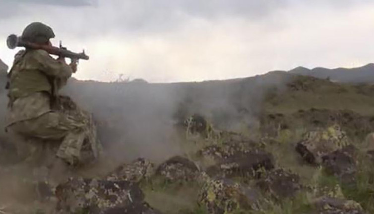 Barış Pınarı ve Zeytin Dalı bölgelerinde 3 terörist etkisiz hale getirildi