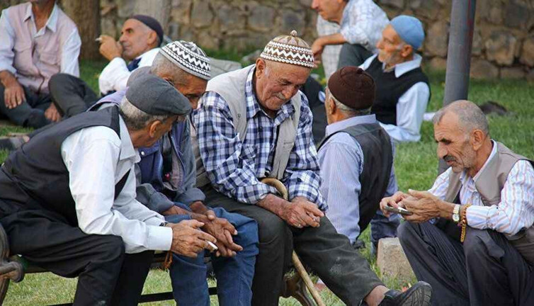 Emeklilerden Ankara'da büyük miting