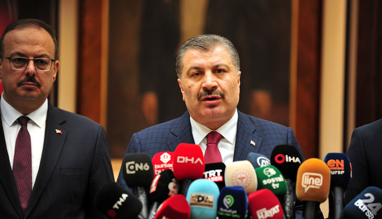 Bakan Koca çarşambayı işaret etti: En önemli toplantılardan biri olacak