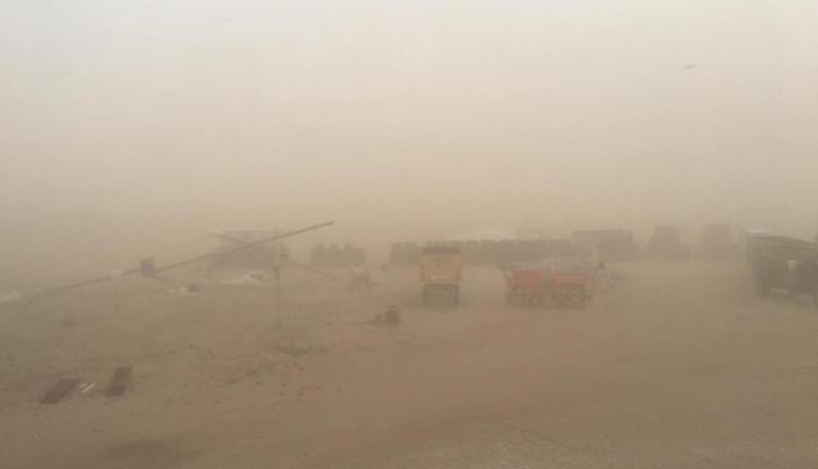Konya’yı kum fırtınası vurdu. Çatıdan fırlayan baca kapağı başına düştü. İşte o anlar...