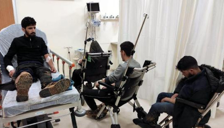 Bulgar polisinden insanlık dışı uygulama.Köpeklerden bu halde kurtulabildiler