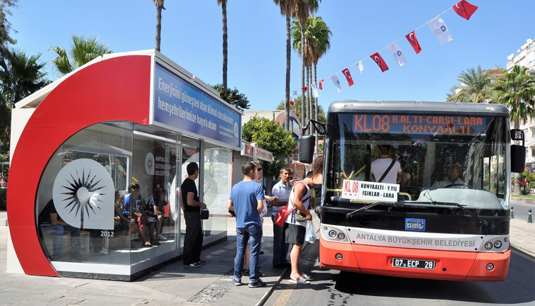 Antalya'da 7 bin 500 TL maaşla 8 saat çalışacak şoförler aranıyor
