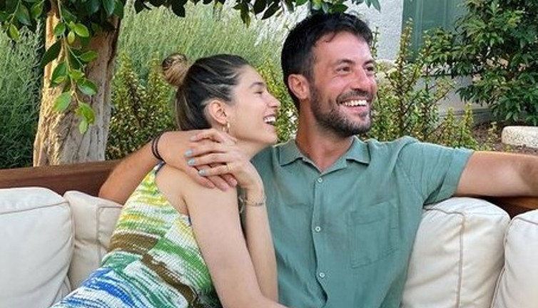 Ecem Çırpan'ın paylaşımı kafa karıştırdı! Lider Şahin ile evleniyor mu?