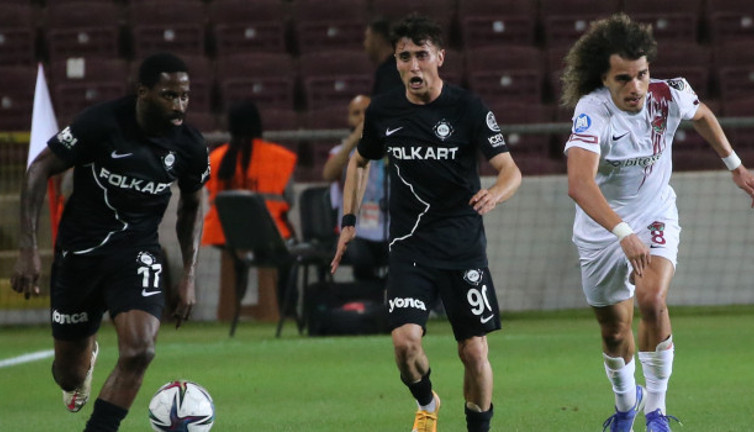 Rüzgar gibi geçti. İzmir masalı kısa sürdü