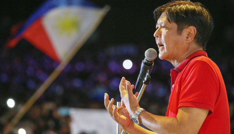 Babadan oğula diktatörlük. Filipinlerde eski diktatör Marcos'un oğlu devlet başkanı seçildi