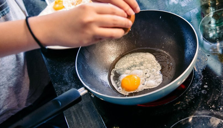 Yumurta pişirirken yaşayabileceğiniz büyük tehlike