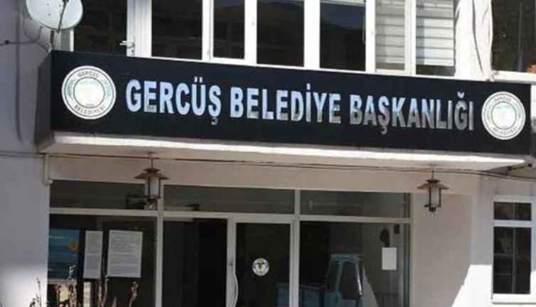 AKP’li başkanın kardeşine kaçakçılıktan soruşturma açılmıştı: İki günde takipsizlik verildi