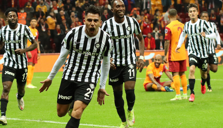 Altay’da yaprak dökümü başladı! Resmen veda etti