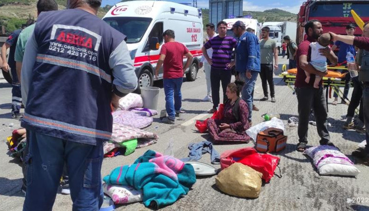 Tarım işçilerinin yolcuğu faciayla bitti