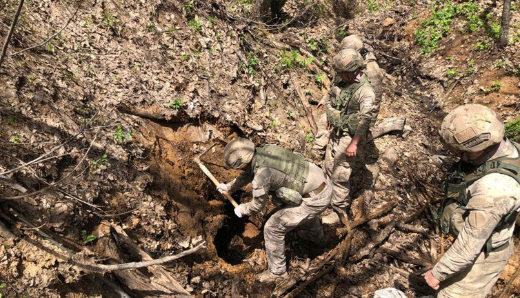 Tunceli'deki Eren Abluka-7 Operasyonunda 4 sığınak imha edildi