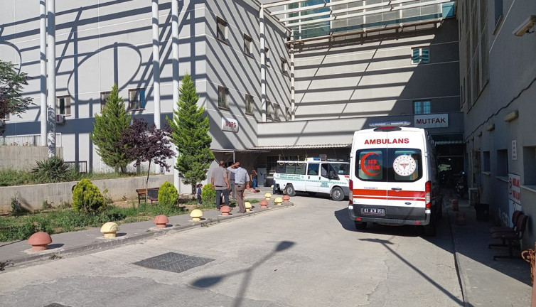 Tarladan dönen babasına koşuyordu, 6 yaşındaki çocuk traktörün altında kalıp öldü