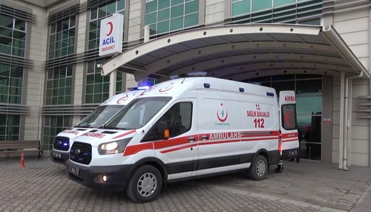 Çocuk işçi 3 metrelik asansör boşluğuna düştü