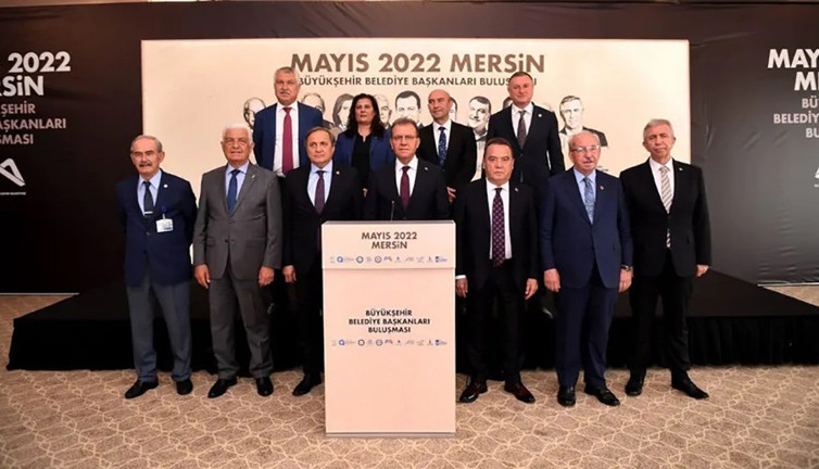 CHP’li belediye başkanlarından zehir zemberek açıklama. Seçim sonuçlarını hala kabullenemediler!