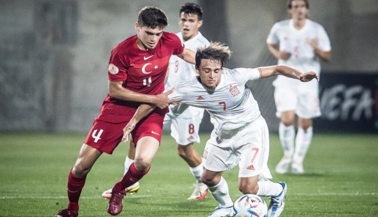 Milliler İspanya'ya direnemedi