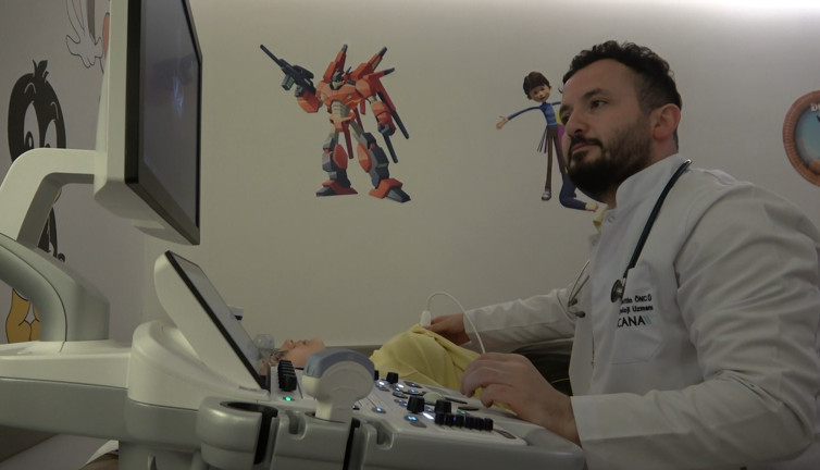 12 yaşındaki kızın kalbindeki delikten mucize kurtuluş