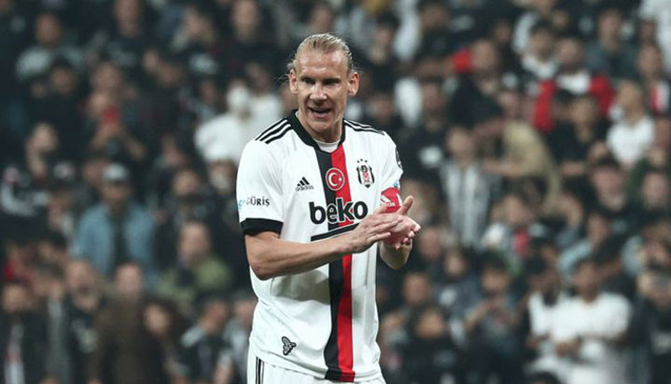 Domagoj Vida'dan Beşiktaş kulüp personeline 336 bin TL'lik hediye! Giderayak büyük kıyak