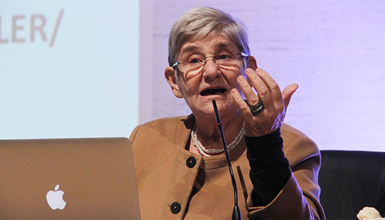 Meslekten geçici men kararı verilmişti. Anayasa Mahkemesi'nden Canan Karatay kararı