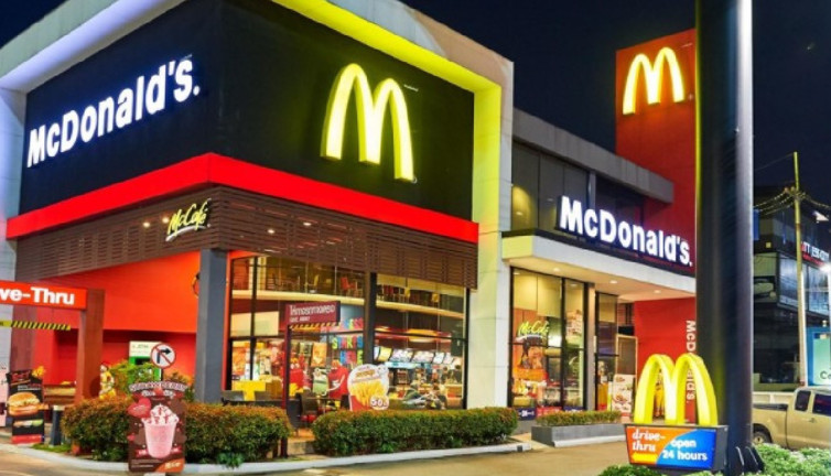 McDonald's Rusya'daki tüm şubelerini Rus iş insanına sattı: Yeni bir isimle piyasaya sürülecek