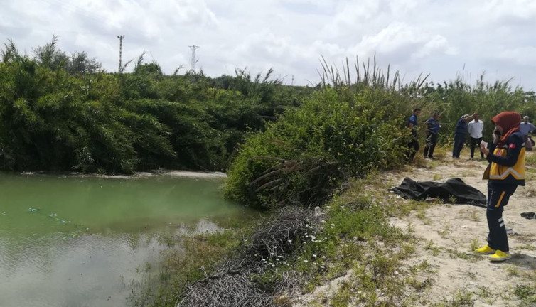 Balık avlarken ağlara takılıp düştüğü suda boğuldu