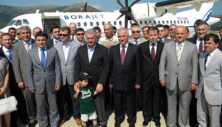 Uçaklar değil paralar uçtu. Gökçeada Havalimanına ne yolcu ne de uçak geliyor