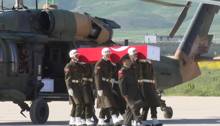 Şehitlerin cenazeleri memleketlerine uğurlandı