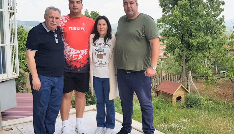 Dünya şampiyonu Ali Peker yeni hedefini açıkladı