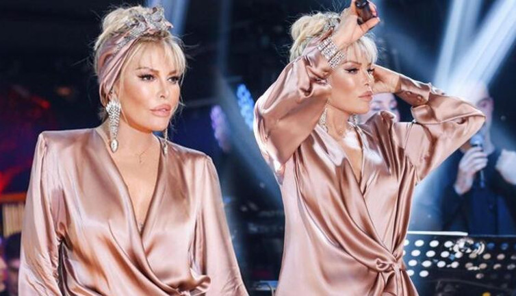 Seyirci istedi, Ajda Pekkan açtı