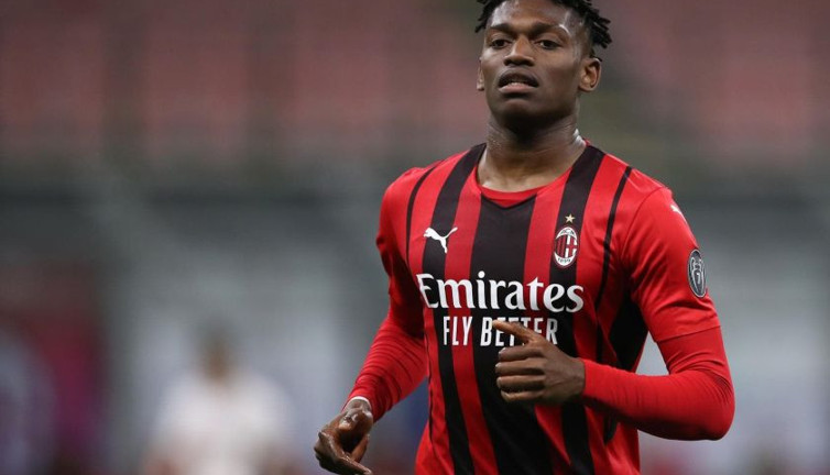 Milan'dan R. Madrid'e Leao cevabı ''Leao satılık değil''
