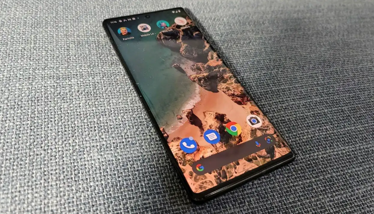 Tanıtımı yapılan Pixel 7 daha piyasaya çıkmamıştı. Prototipi açık artırma ile satılıyor